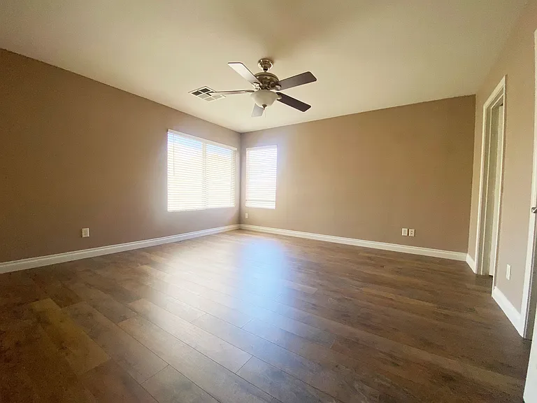 2408 Tilden Way — Photo 11