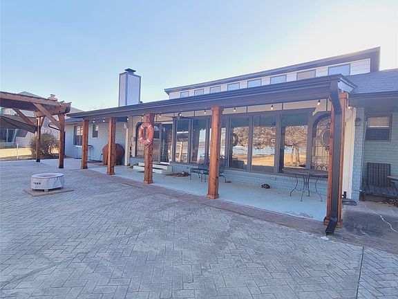 5th image of 105 Lakeview Dr