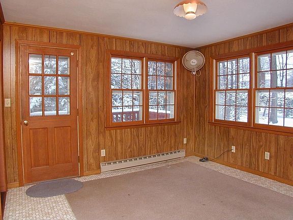 1st Floor Family Room