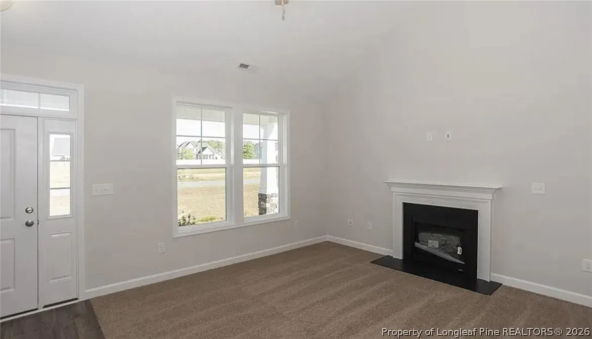4 bed, 2.5 bath, 1894 sqft, $2,250 — Photo 3