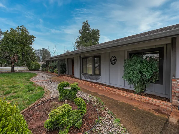 19701 Paso Robles Ave, Redding, CA 96003