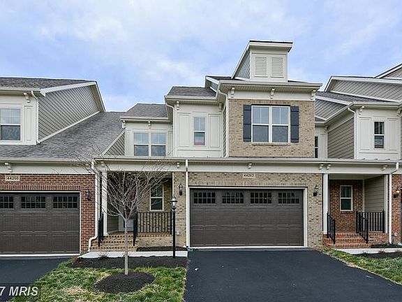 2nd image of 44262 Mimosa Grove Sq
