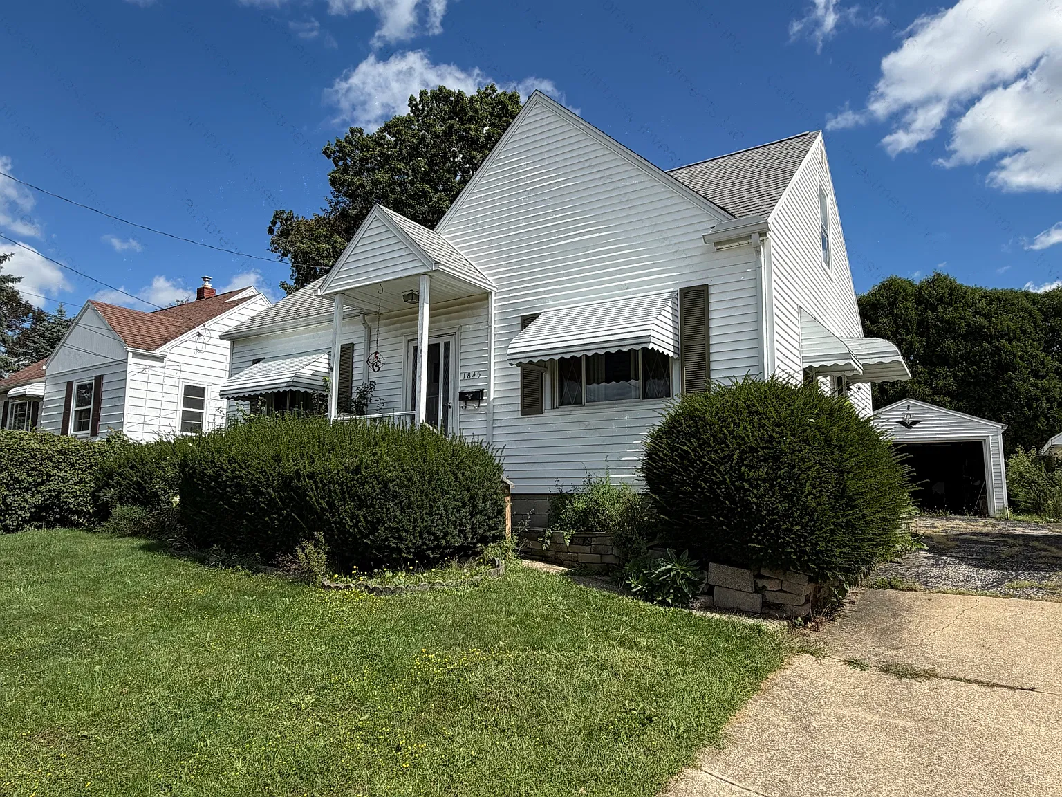 3 bed, 1120 sqft, $1,700 — Photo 1