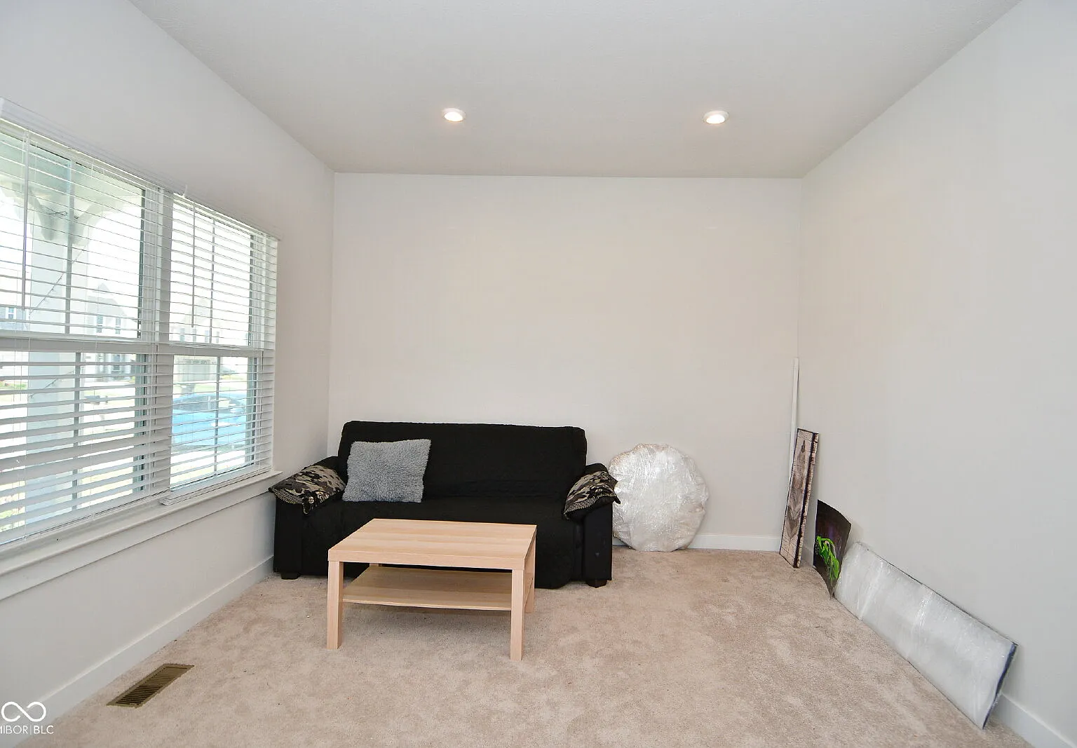 4 bed, 3.0 bath, 2881 sqft, $2,500 — Photo 3