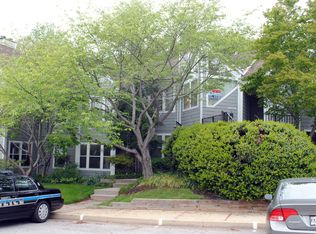 7852 NW Old Farm Ln #B, Silver Spring, MD 20906