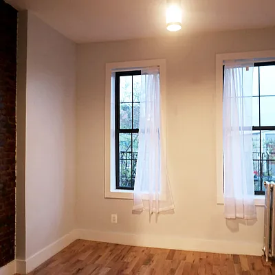 Rented by Nooklyn NYC LLC | media 35