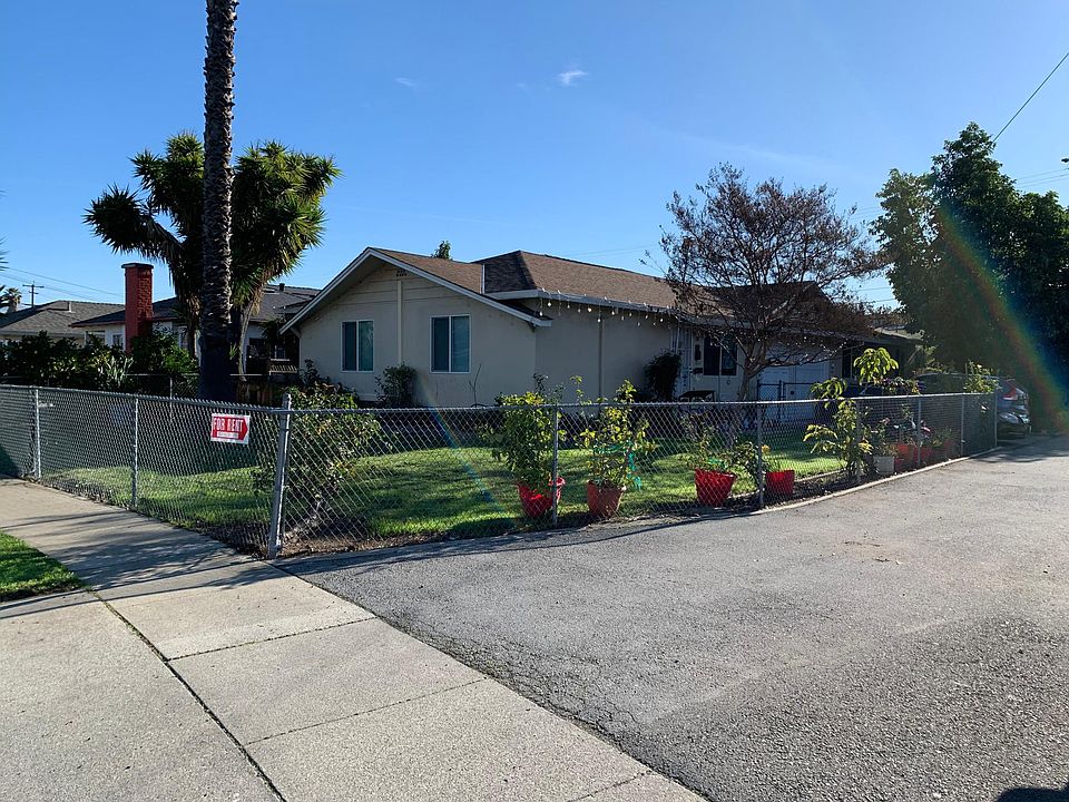 1st image of 1752 Beverly Blvd