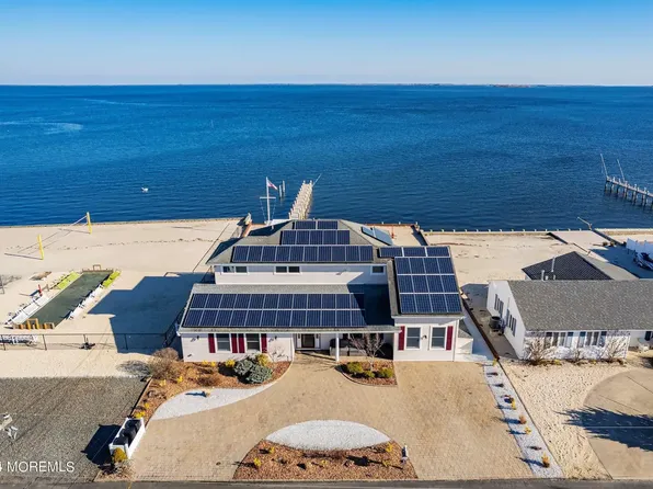 11 Bluebeard Way, Waretown, NJ 08758