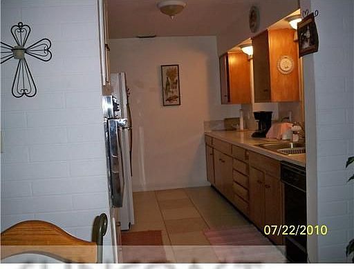 4th image of 11410 81st Pl
