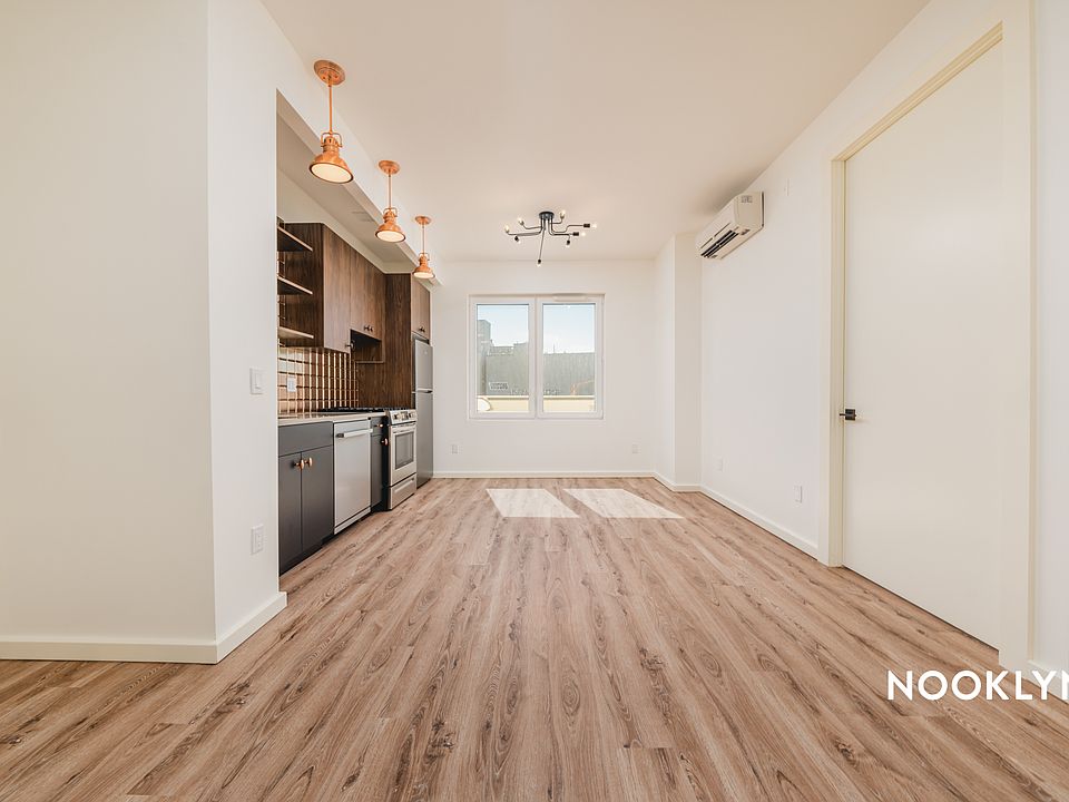 1st image of 150 Bayard St APT 603
