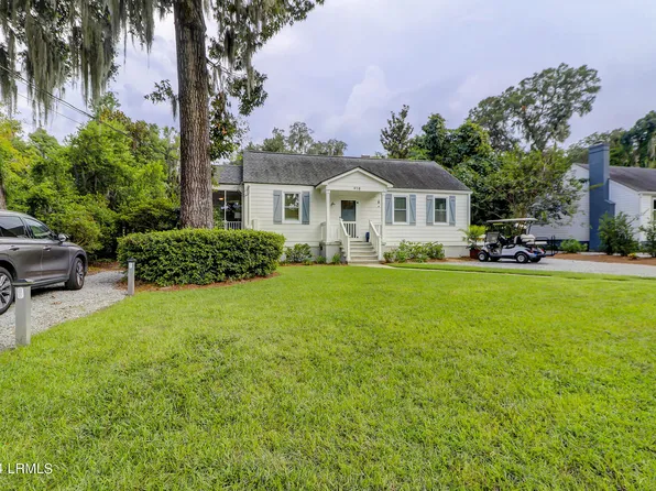 918 Laudonniere St, Beaufort, SC 29902