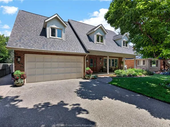220 Eastlawn Ave, Windsor, ON N8S 3G9