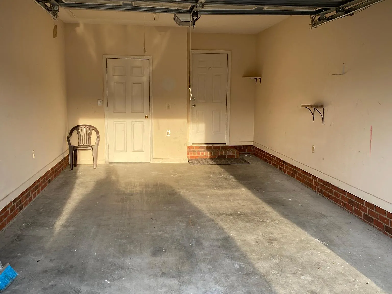 3 bed, 1329 sqft, $1,450 — Photo 4