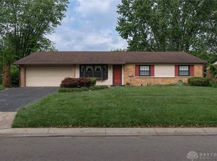 100 Gracewood Dr, Dayton, OH 45458