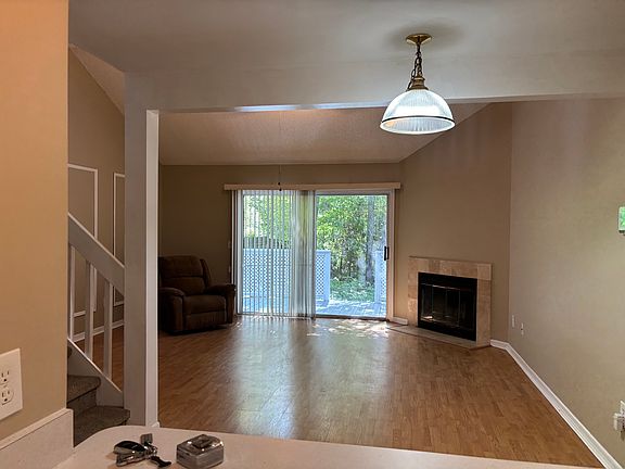 3rd image of 8561 Sturbridge Cir E