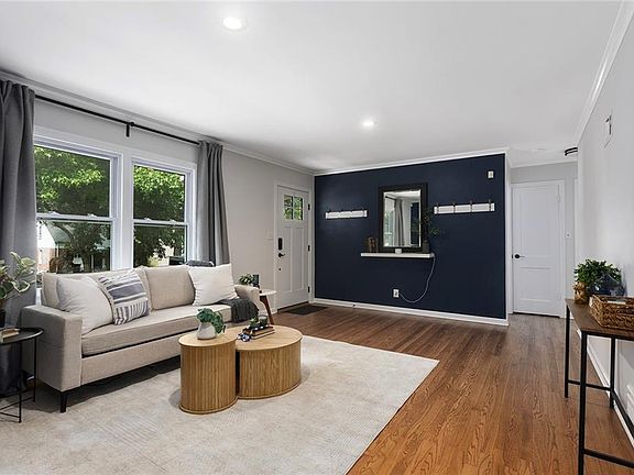 4th image of 8626 Maiden Ln