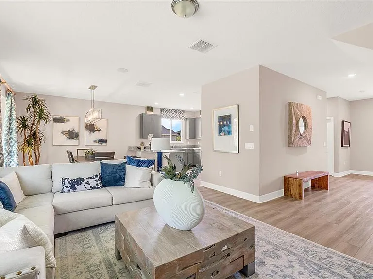2729 Sanctuary Dr — Photo 14