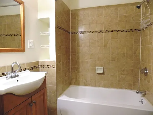 Rented by Blue Egg Realty Corp | media 14