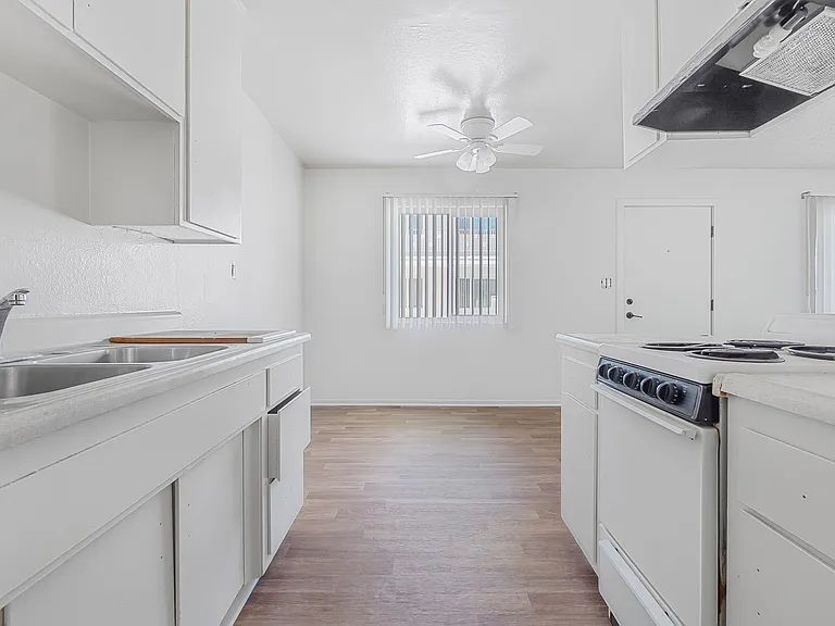 Osage Apartments — Photo 7