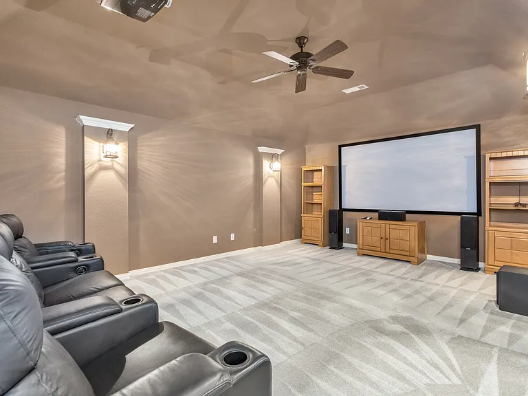 13336 Thornton Dr — Photo 35