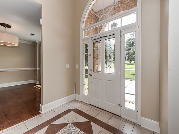 3rd image of 3730 Carmel Forest Dr