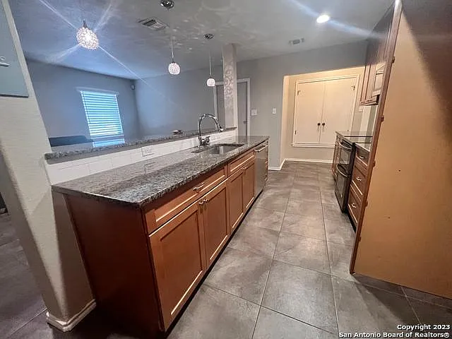 3 bed, 1658 sqft, $1,995 — Photo 4