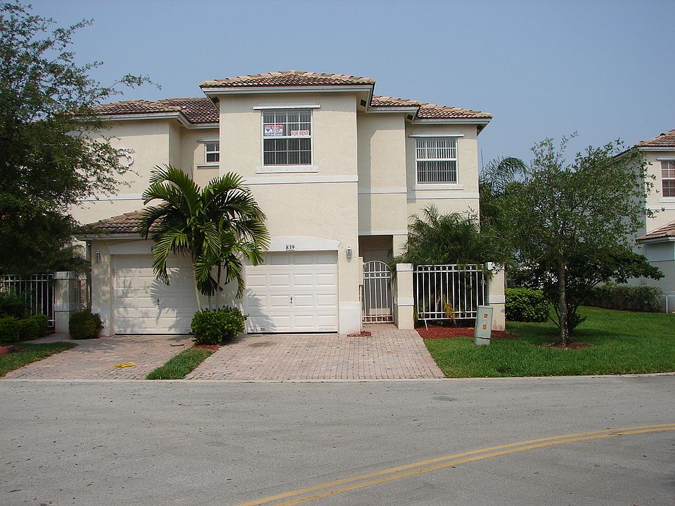 1st image of 839 NW 170th Ter