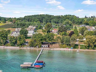 15393 Old Bluff Trl, Traverse City, MI, 49686
