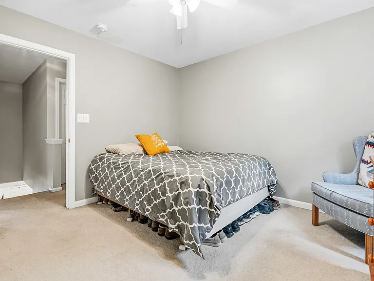 31 Palace Ln — Photo 26