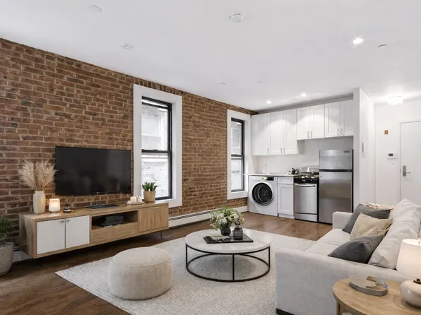 280 Manhattan Avenue image 1 of 3