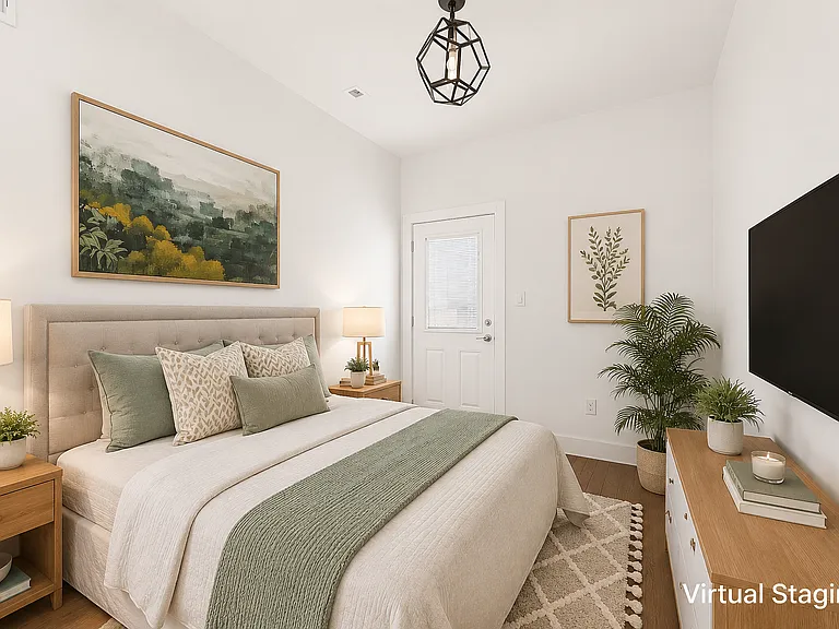1612 Centre St #1R — Photo 5