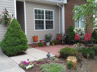 4 Mannington Ct, Johnson City, TN 37604