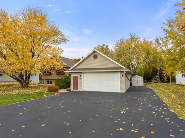 W6680 School Rd, Greenville, WI 54942