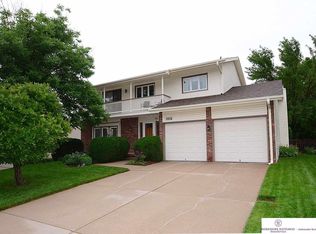 11512 Sahler St, Omaha, NE 68164