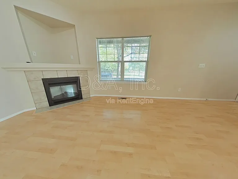 2789 NW Daylily Ave — Photo 3