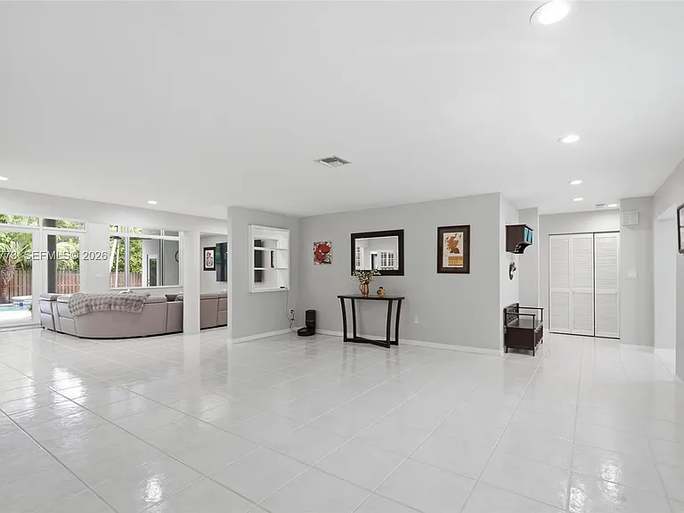 15845 SW 87th Ave — Photo 12