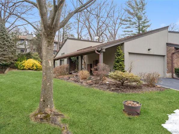 260 Vista Drive #260, Jericho, NY 11753