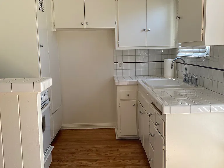14333 Albers St #3 — Photo 7