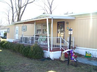 10 Oak Ln, Danbury, CT 06811