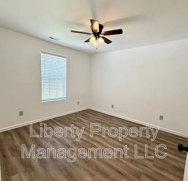 534 E 6th Ave — Photo 13