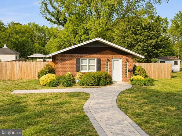 26380 Asbury Ave, Crisfield, MD 21817