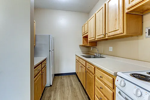 Forward Shady Apartments Photo 1