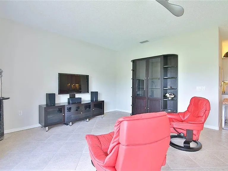 8920 Grey Oaks Ave — Photo 24