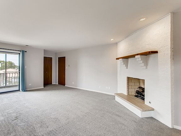 5th image of 17029 Grissom Dr APT 3S
