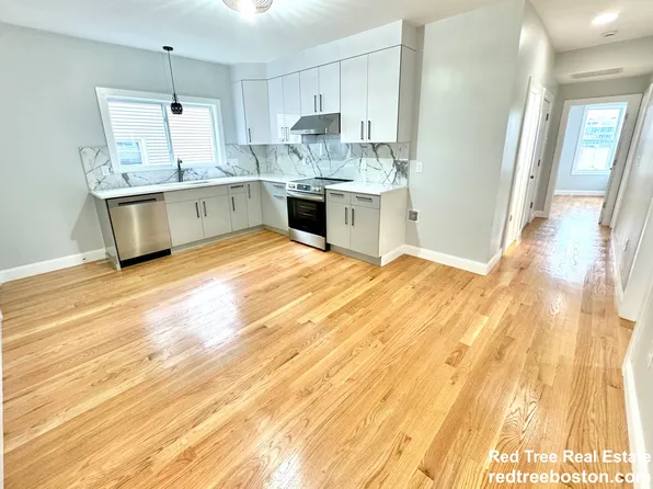 190 Hillside St, Roxbury, MA