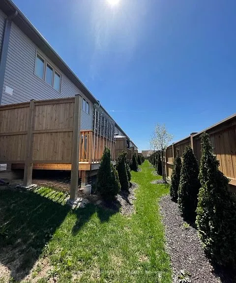 45 Dorchester Blvd #22 — Photo 42