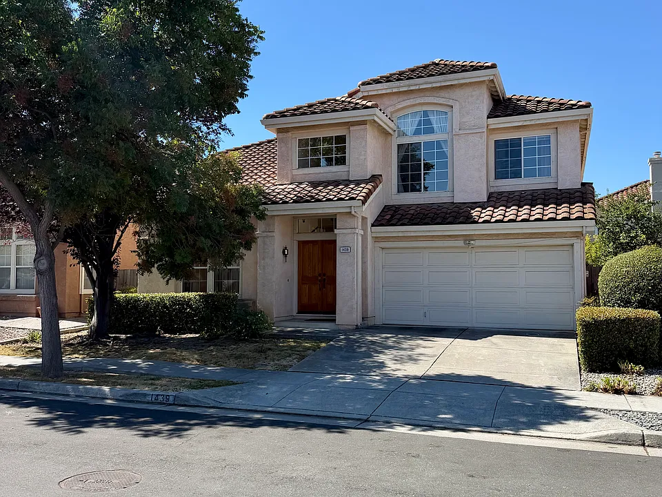 1439 De Falco Way