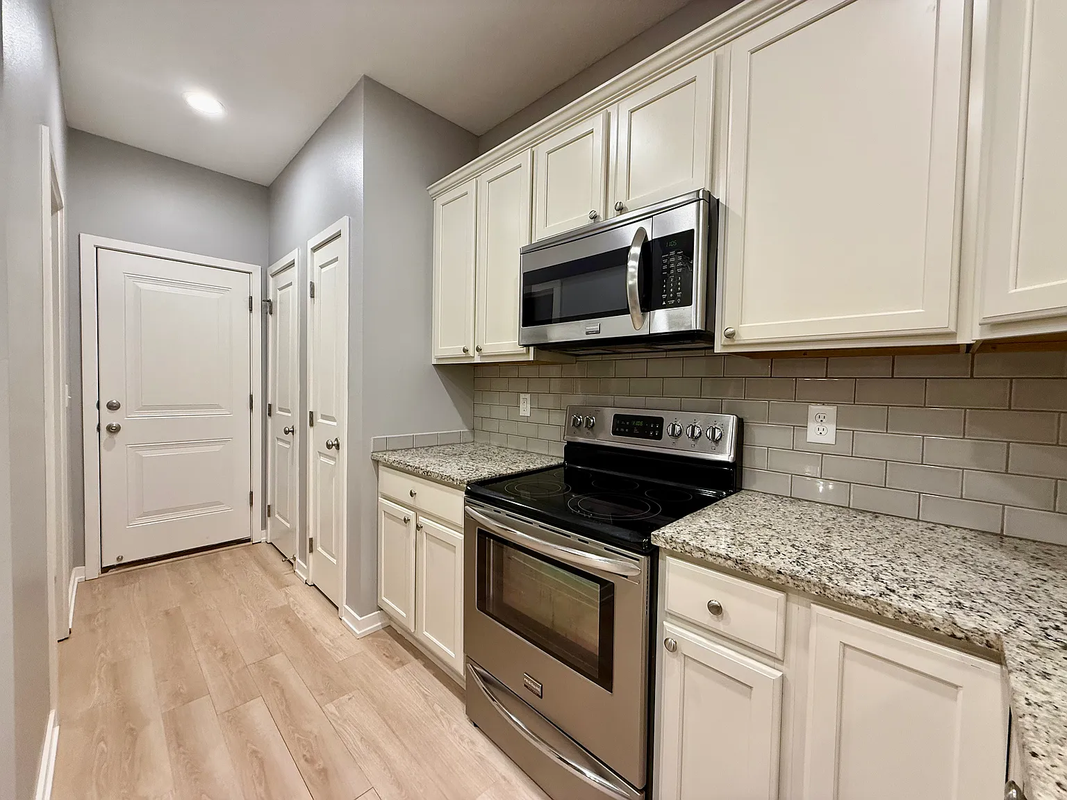 5545 S Prairie View Dr — Photo 3