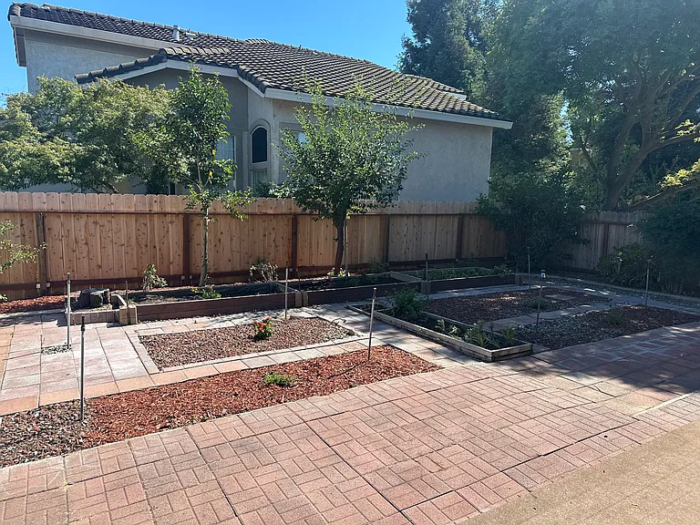 1672 Bailey Dr — Photo 13