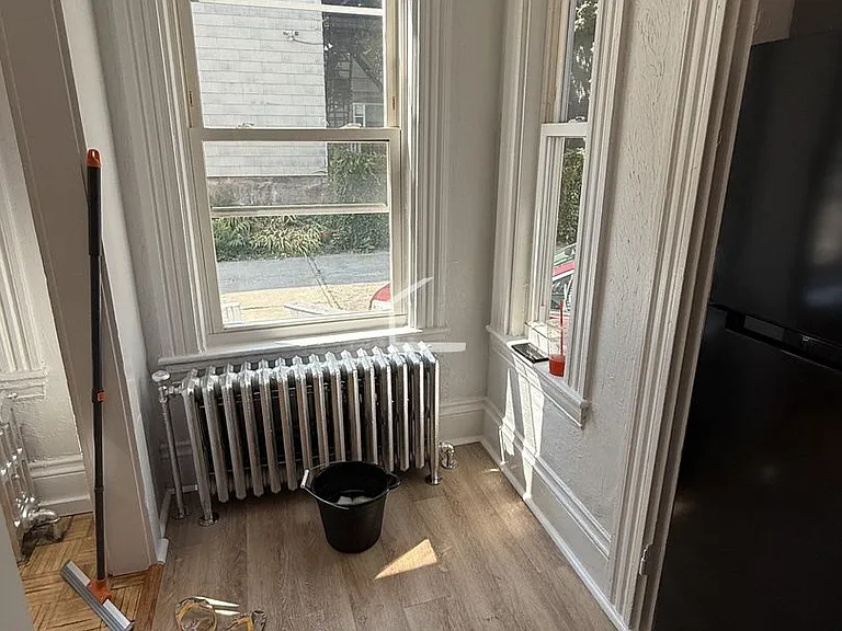 8 Greylock Rd — Photo 3